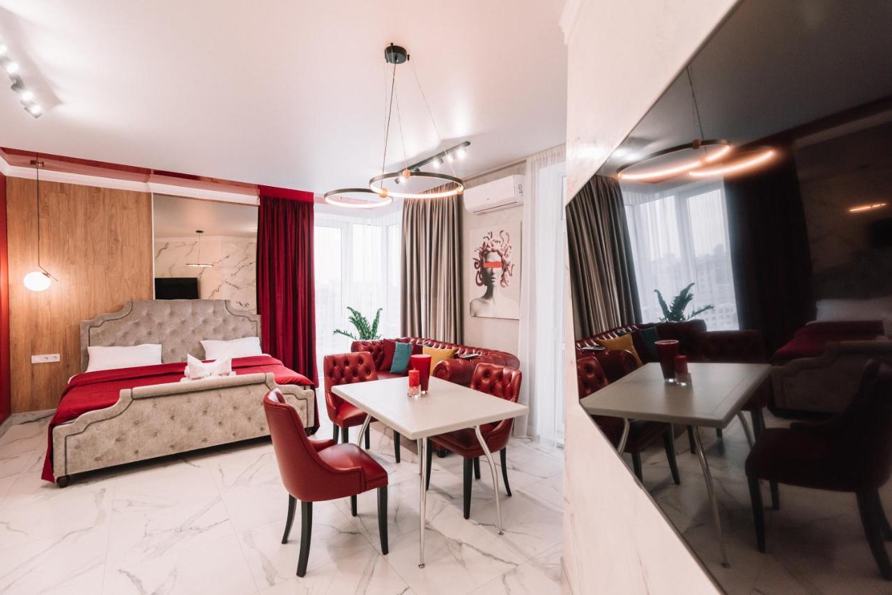 Royal Tower Vip Smart Apartments 4 Kyiv Exterior foto