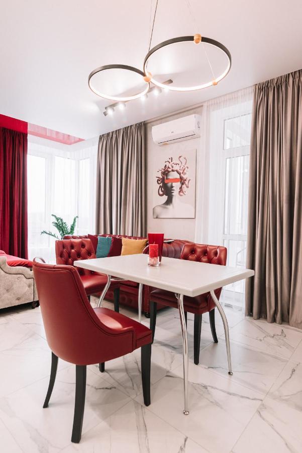 Royal Tower Vip Smart Apartments 4 Kyiv Exterior foto
