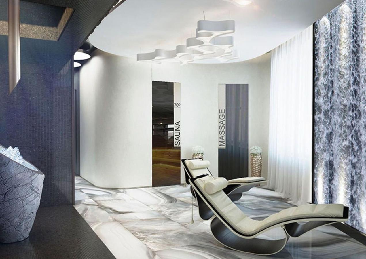 Royal Tower Vip Smart Apartments 4 Kyiv Exterior foto