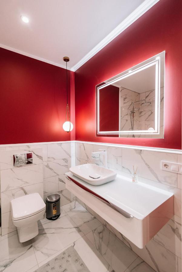 Royal Tower Vip Smart Apartments 4 Kyiv Exterior foto